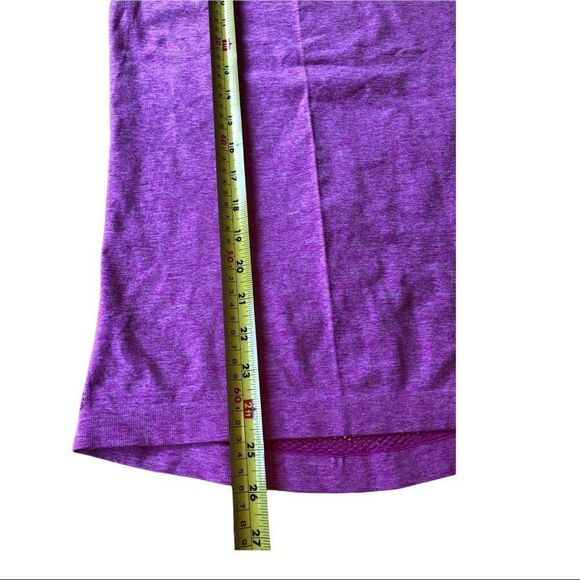 SOHO sport sleeveless tank top EUC - Picture 7 of 7